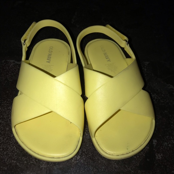 cross strap jelly sandals